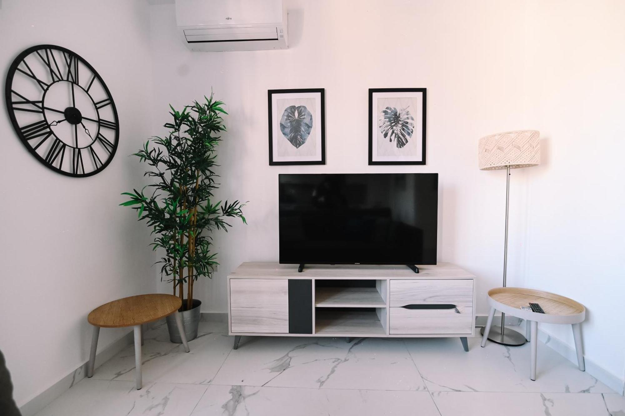 Bright 2 Bedroom Flat In Sliema! Buitenkant foto