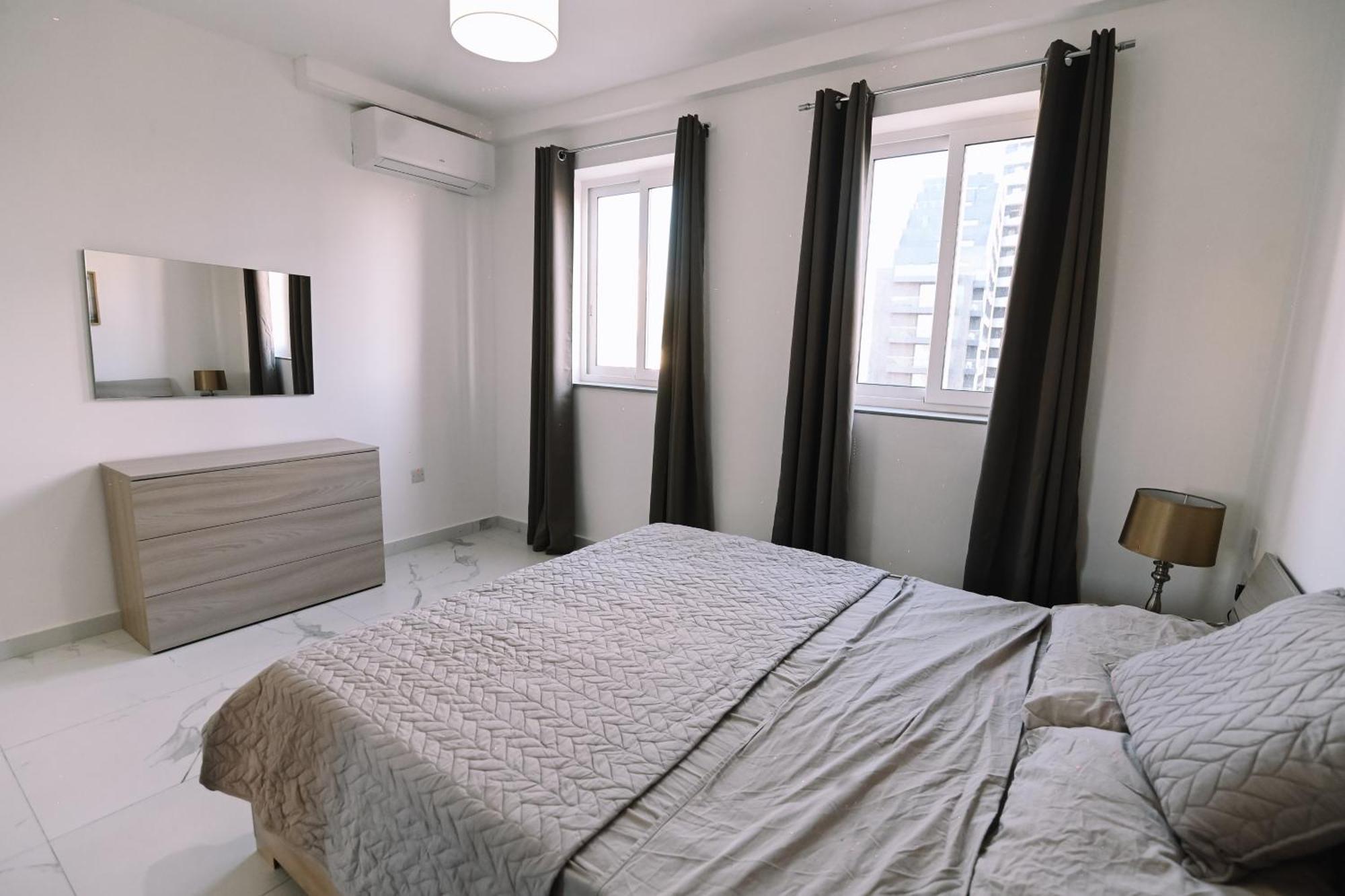 Bright 2 Bedroom Flat In Sliema! Buitenkant foto
