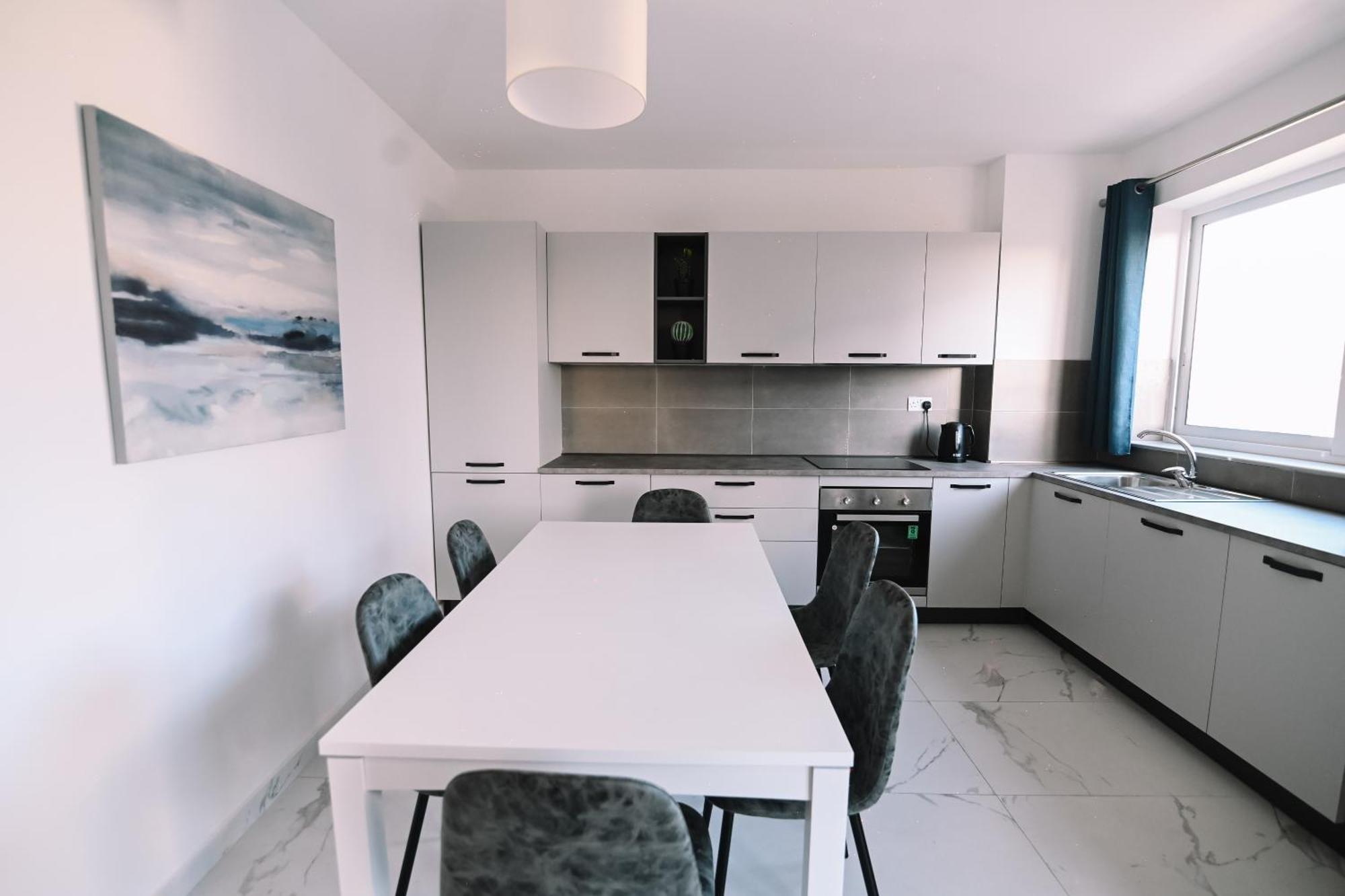 Bright 2 Bedroom Flat In Sliema! Buitenkant foto