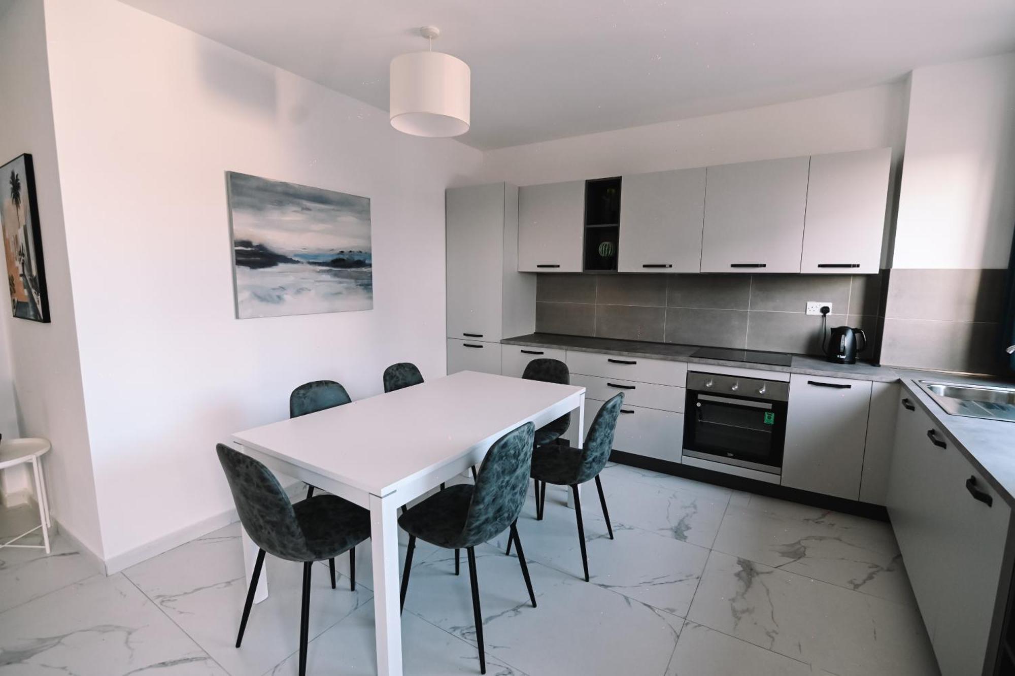 Bright 2 Bedroom Flat In Sliema! Buitenkant foto
